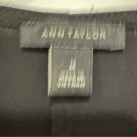 Ann Taylor long-sleeve blouse - Picture 8 of 8